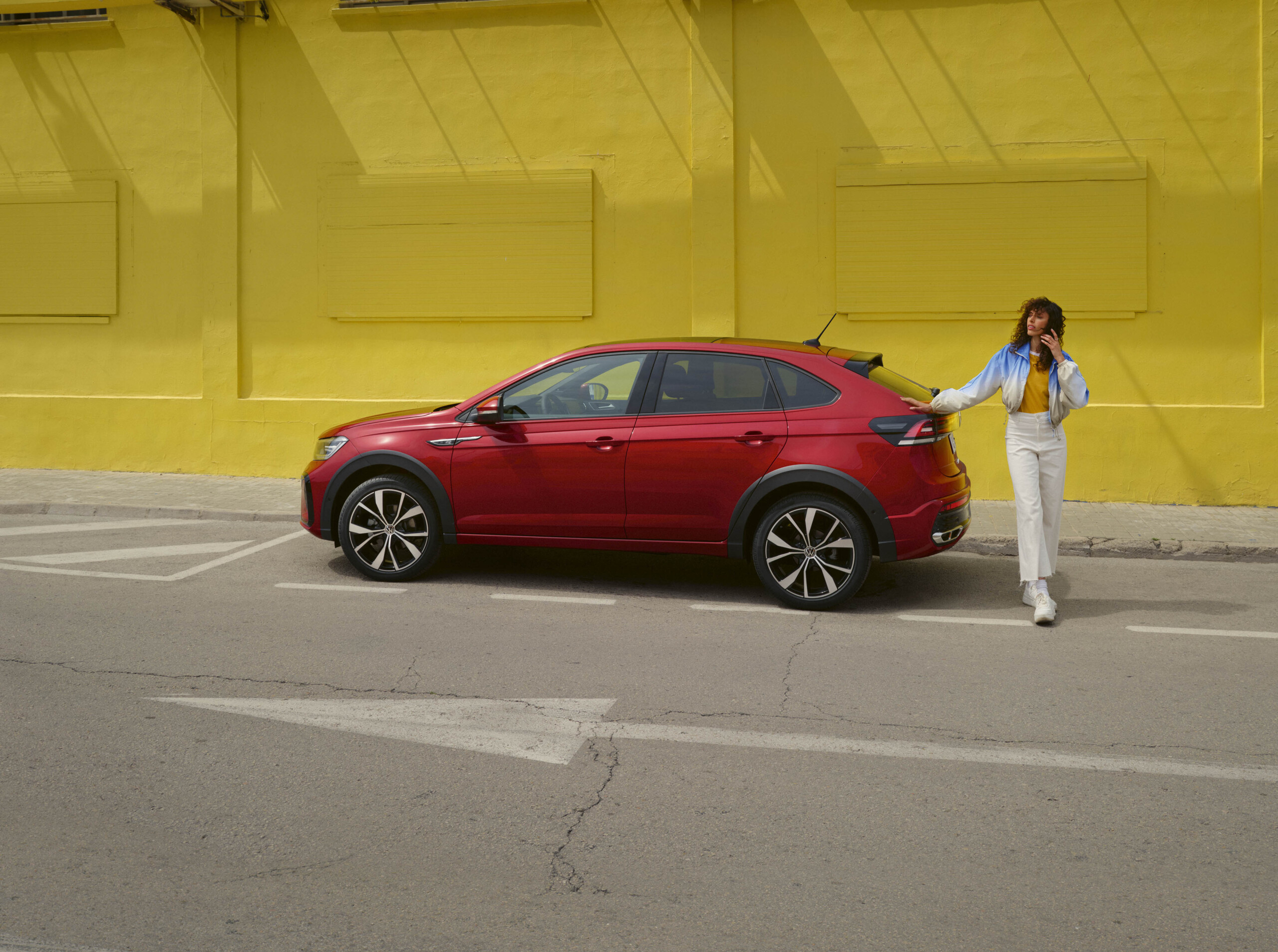 Röd Volkswagen Taigo