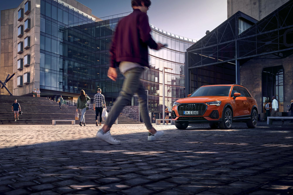 orange audi q3